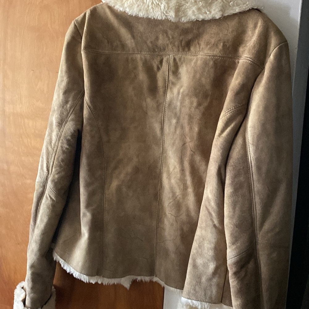 Nice jacket - Picture 2 of 4